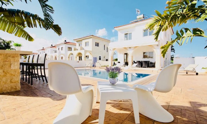 Ayia Napa Villa | Modern House 3-Bedroom in Ayia Napa