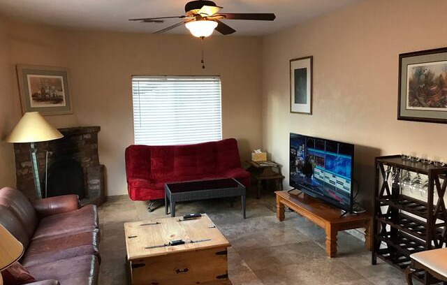 Tanque Verde House | Cozy Casita #2, 3 BR 1 Ba, washer/dryer Travertine