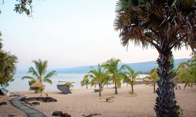 Mbala Villa | Isanga Bay Lodge