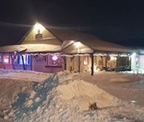 Columbia Cabin | Hunters Lodge and restaurant