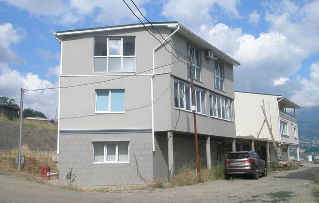 Zaporozhye House | House for rent in Alushta,Crimea