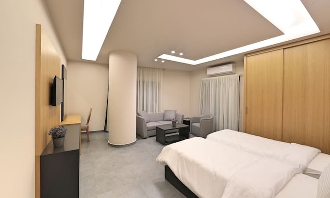 Antelias Apartment | Luxurious Studio Apartment - The Residence 649