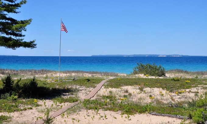 Glen Arbor House | Thistledown on Lake Michigan