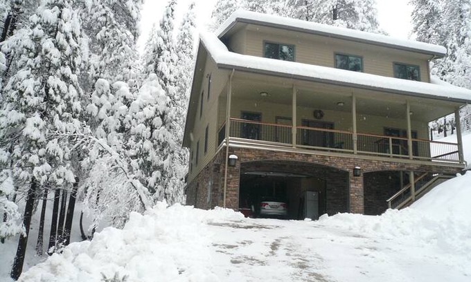 Arnold House | Arnold Luxury Mountain Retreat