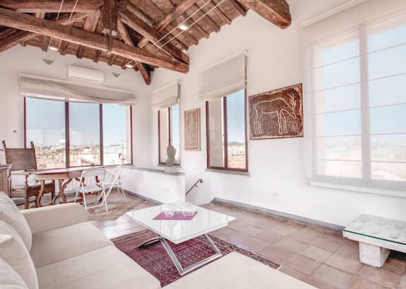 Rione III Colonna Apartment | Altana Parlamento 2