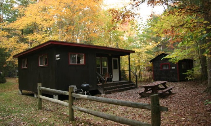 Voluntown Cabin | Ellis -Lakeside Cabin on Beach Pond with Sauna