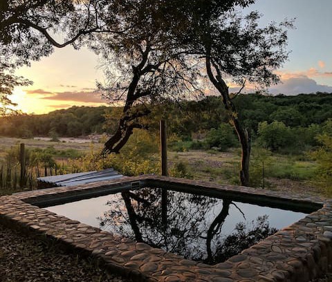 Maruleng Cabin | Bushcamp 70 Ndlovumzi Game Reserve