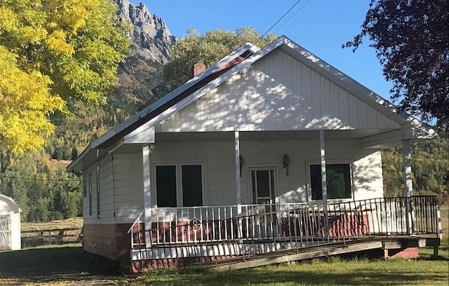 East Kootenay Cabin | Bryant Road Homestead