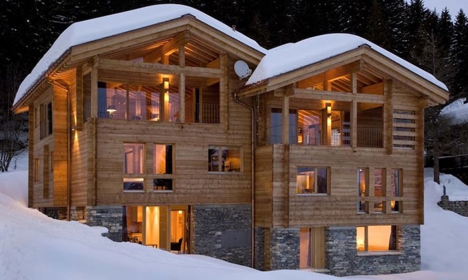 Riederalp Villa | Luxurious Chalet Altishofen in Golmenegg