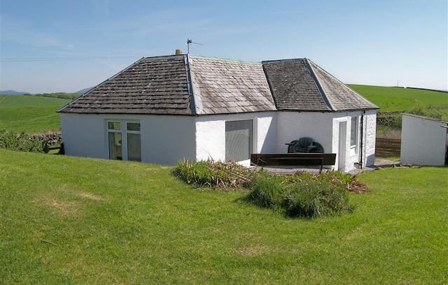 Newton Stewart Cabin | Hawthorn Cottage, Barraer Farm, Newton Stewart