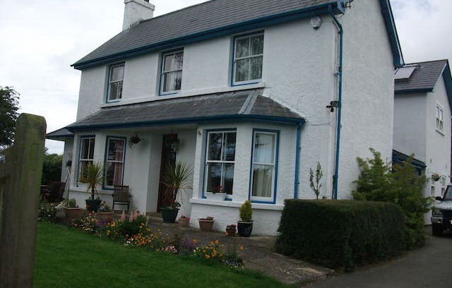 Cowbridge House | Farmhouse style, 3 rooms for 5