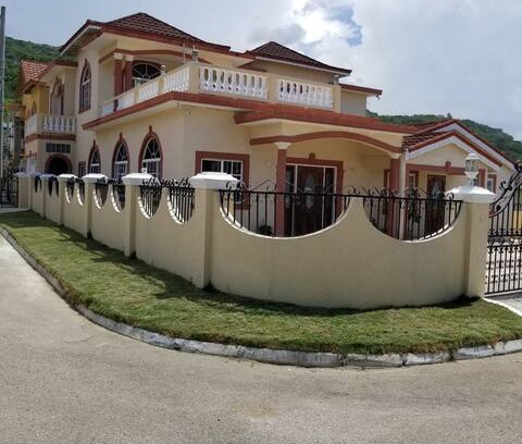 Montego Bay House | Enjoy your stay at The Saunders Vacation Home