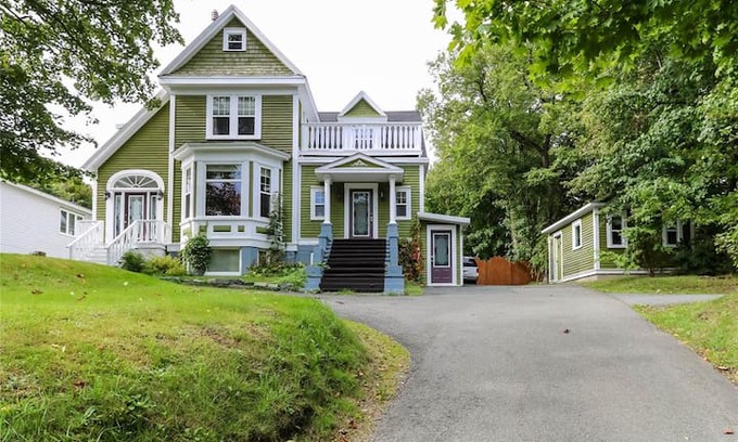 Waterford Valley House | Haven on Water West