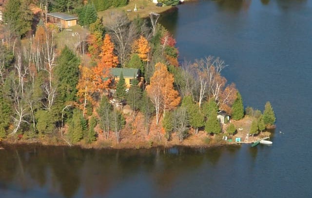 Harrington Cabin | Rustic Quebec Cottage on Lac Des Esclaves
