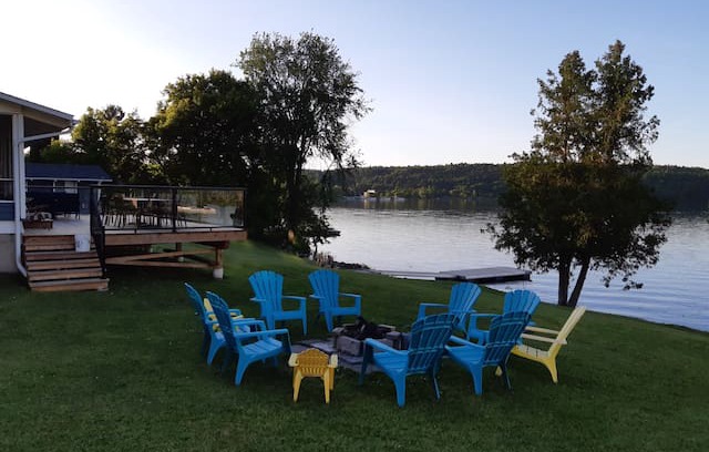 Lyndhurst Cabin | Westport's Little Blue Cottage - Sleeps 10!
