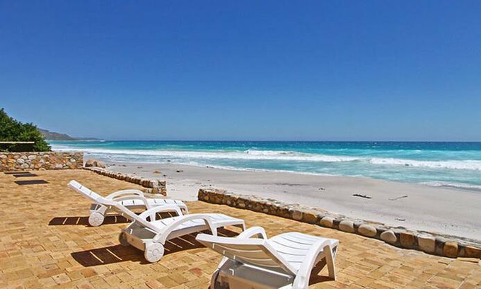 Misty Cliffs House | Misty Way - on the beach