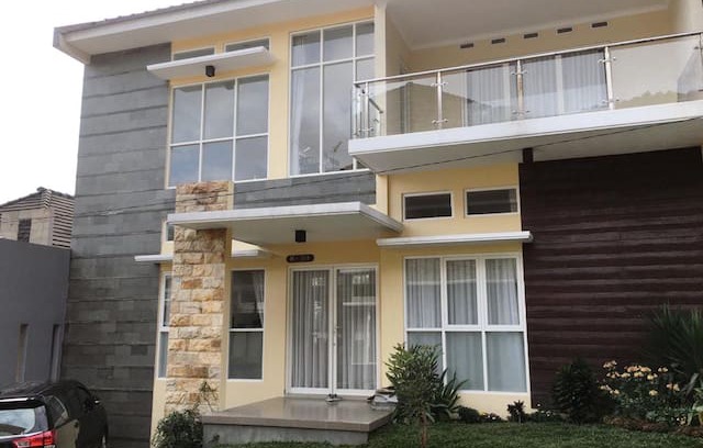 Ngaglik Villa | Villa Kusuma Pinus M76/A
