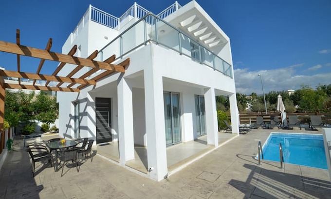 Pegeia Villa | Coral Bay Villas, walking distance to the beach