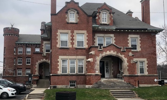 Marion Apartment | Former Grant County Jail - Old Sheriff Quarter's