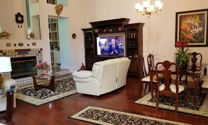 Vinings Apartment | Fully Furnished Condo in Prestigious Vinings Area.