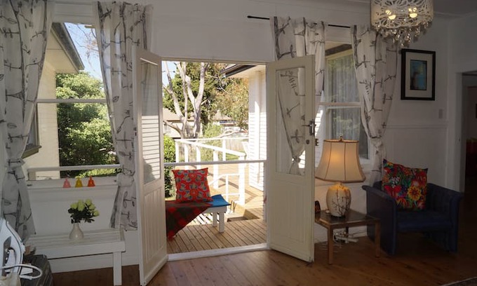 Bundanoon Apartment | The White House Bundanoon CBD