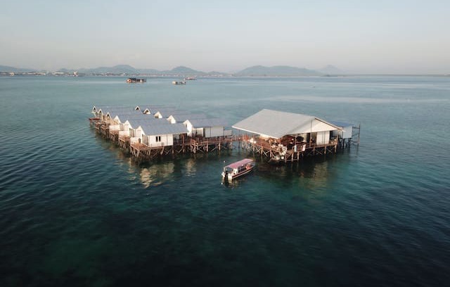 Semporna Hotel | 仙本那 顺顺水屋度假村 WB SHUN SHUN WATER BUNGALOWS