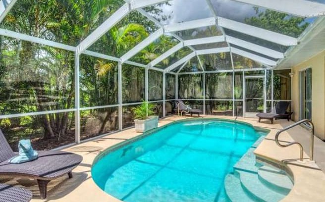 Trafalgar House | Villa Eden