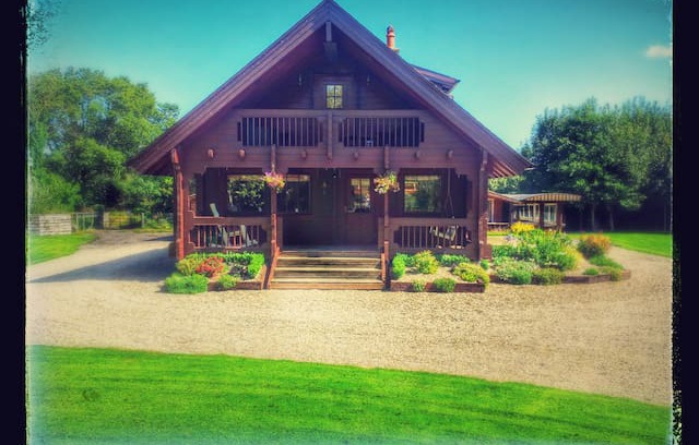 Gowran Cabin | Clover Cabin Escape