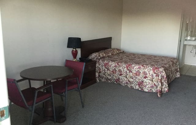 Sierra Blanca Hotel | Americana Inn Motel