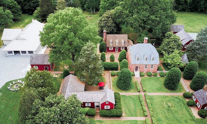 Acquinton House | Seven Springs Colonial Era Farm