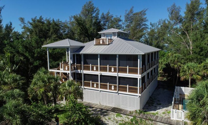 Placida House | Pineapple House on Little Gasparilla Island