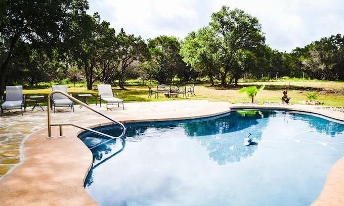 Bergheim House | 7-Acre Hill Country Haven w/ POOL-Guadalupe River