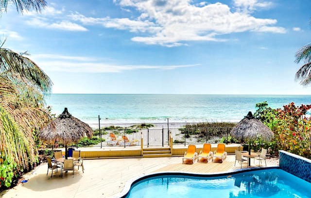 Madeira Beach Apartment | Sugar Sands/Unit C Oasis Beachfront House
