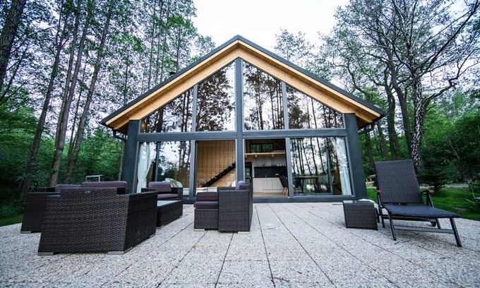 Zachotin Cabin | Lakeside Chalet Toksol I.