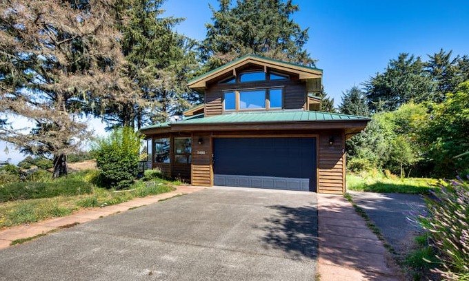 Cloverdale House | Dog-friendly Sahhali Shores home with great ocean views & private hot tub!