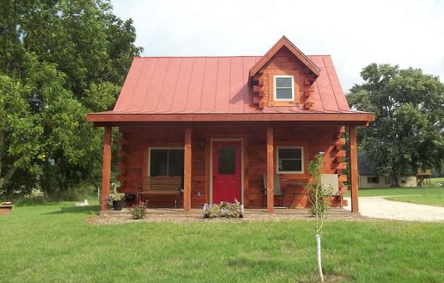 Coon Valley Cabin | Log Cabin at Quiet Valley Cabins