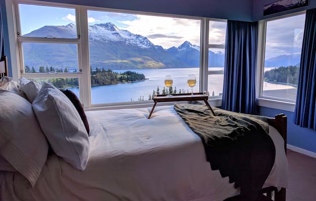Queenstown House | 'The Nest' Garden Retreat With Panoramic Views