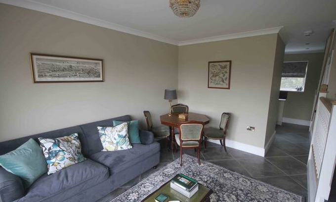 Llanrhidian Higher House | Pen-Y-Wern Lodge, a stylish self contained Annexe