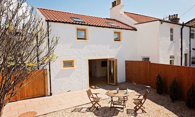 Pittenweem House | The Cooperage - Sleeps 4