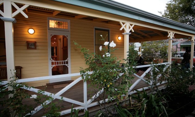 South Fremantle Cabin | Mole End Cottage