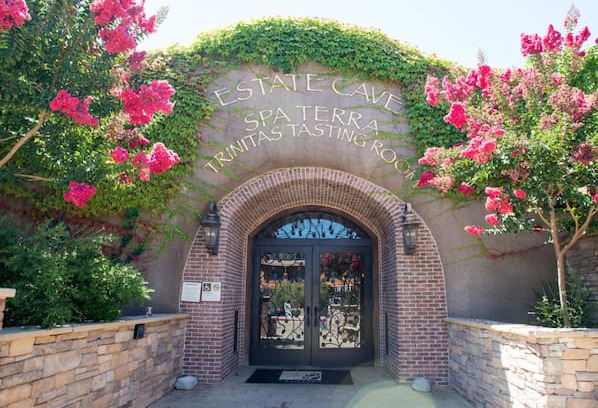 Downtown Napa Hotel | Wine Country Luxury for Bottle Rock. Free Shuttle