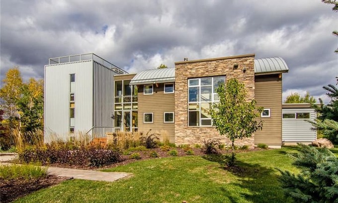 Baldwin House | Pine Lake House