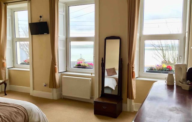 Cobh House | The Sardinian 6 bedroom Guesthouse