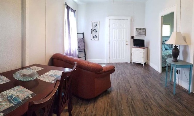 Kingman House | Historic Route 66 Casita in Downtown Kingman, AZ
