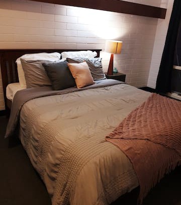 Melville Hotel | Melville Hotel Yorketown Budget Accommodation