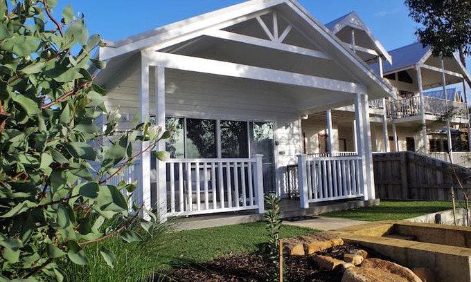 Dunsborough House | The Studio: Old Dunsborough.