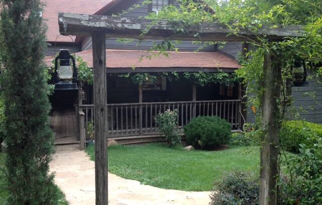 Placerville Cabin | Sierra Foothills Historic 1872 STAGE COACH STOP