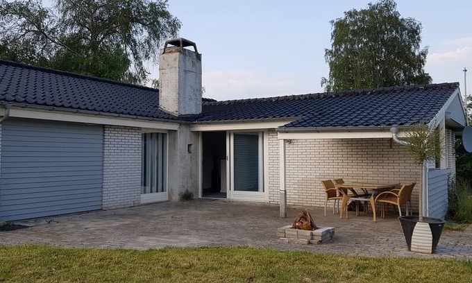 Dalby Huse Cabin | 129 m2 hus med terrasse og have, perfekt til børn