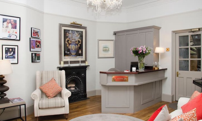 Hampton Wick House | Chase Lodge Hotel- Single Room en suite