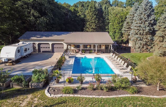Porter House | The "Pool Barn" near Indiana Dunes & Lake Michigan